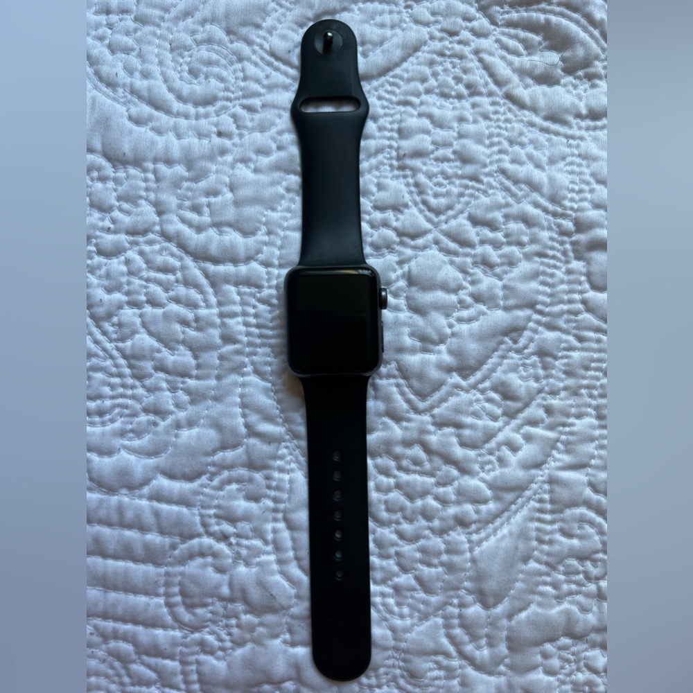 Apple Watch Series 3 38MM Space Gray - Aluminum Case